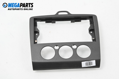 Централна конзола за Ford Focus II Estate (07.2004 - 09.2012)