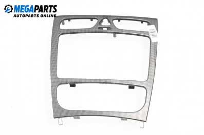 Централна конзола за Mercedes-Benz C-Class Sedan (W203) (05.2000 - 08.2007)