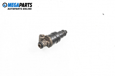 Дюза бензин за Audi 80 Sedan B4 (09.1991 - 12.1994) 2.6, 150 к.с.