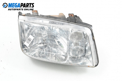 Фар за Volkswagen Bora Sedan (10.1998 - 12.2013), седан, позиция: дясна