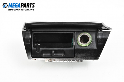 Пепелник за Ford Focus II Estate (07.2004 - 09.2012)