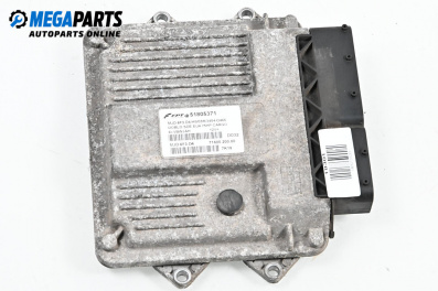 Компютър двигател за Fiat Doblo Cargo I (11.2000 - 02.2010) 1.3 D Multijet, 75 к.с., № 51805371