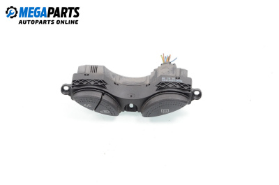 Панел бутони климатик и подгрев за Ford Focus I Sedan (02.1999 - 12.2007), № 98AG19A945BG