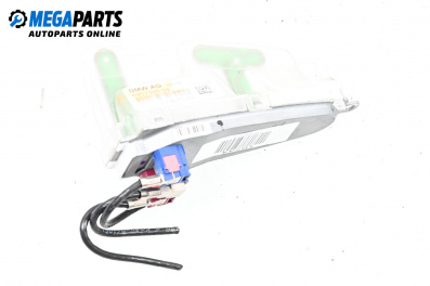 GPS антена за BMW 7 Series E65 (11.2001 - 12.2009), № 6957345-02