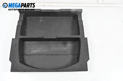 Интериорна пластмаса багажник за Subaru Legacy IV Wagon (09.2003 - 12.2009), 4+1 вр., комби