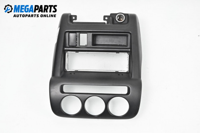 Централна конзола за Nissan Micra II Hatchback (01.1992 - 02.2003)