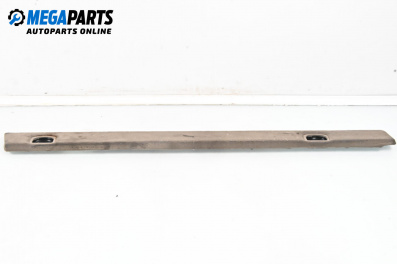 Интериорна пластмаса багажник за Audi Q7 SUV I (03.2006 - 01.2016), 4+1 вр., джип