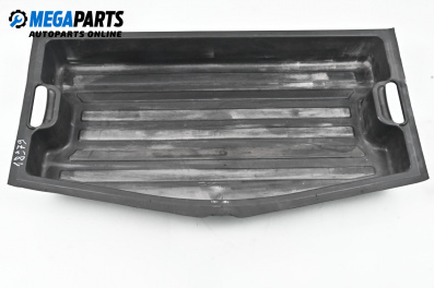 Интериорна пластмаса багажник за Audi Q7 SUV I (03.2006 - 01.2016), 4+1 вр., джип