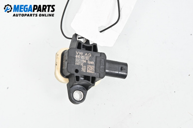 Сензор airbag за Audi A1 Hatchback (05.2010 - 10.2018), № 4H0 955 557