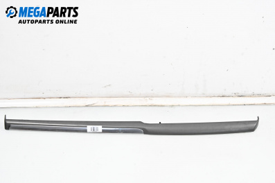 Интериорна лайсна за Opel Vectra C GTS (08.2002 - 01.2009), 4+1 вр., хечбек