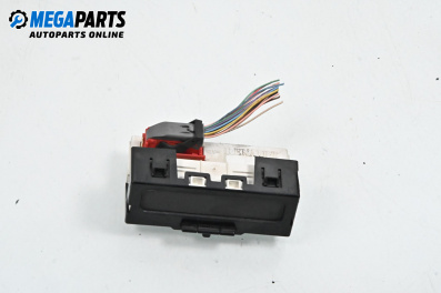 Часовник за Renault Megane II Hatchback (07.2001 - 10.2012)