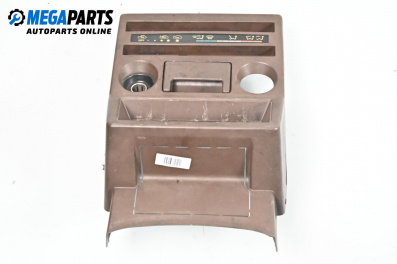 Централна конзола за Mitsubishi Pajero I Canvas Top (12.1982 - 11.1990)