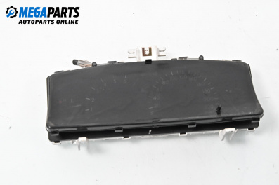 Километраж за Toyota Corolla Verso I (09.2001 - 05.2004) 1.6 VVT-i (ZZE121), 110 к.с.