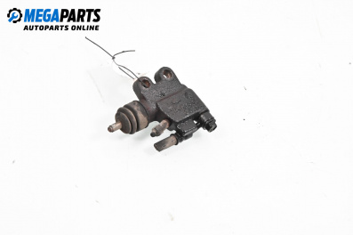 Долна помпа за съединител за Nissan Almera TINO (12.1998 - 02.2006)