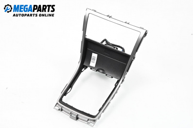 Централна конзола за Mazda 6 Station Wagon II (08.2007 - 07.2013)