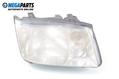 Фар за Volkswagen Bora Sedan (10.1998 - 12.2013), седан, позиция: дясна
