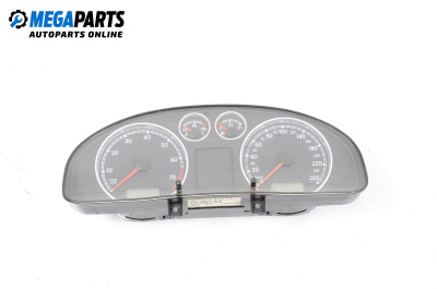 Километраж за Volkswagen Passat IV Sedan B5.5 (10.2000 - 12.2005) 2.3 V5 4motion, 170 к.с.