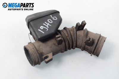 Въздуховод за Toyota Avensis I Sedan (09.1997 - 02.2003) 1.6 (AT220), 101 к.с.