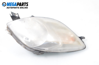 Фар за Toyota Yaris Hatchback II (01.2005 - 12.2014), хечбек, позиция: лява, № Valeo 89900737