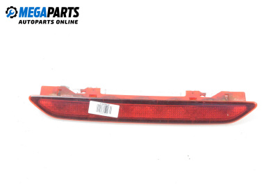 Трети стоп за Ford Mondeo IV Sedan (03.2007 - 01.2015), седан