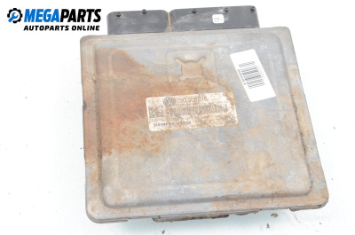 Компютър двигател за Volkswagen Passat V Variant B6 (08.2005 - 11.2011) 2.0 TDI 16V, 140 к.с., № 03G906018