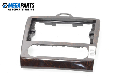 Централна конзола за Ford Focus II Sedan (04.2005 - 09.2012)