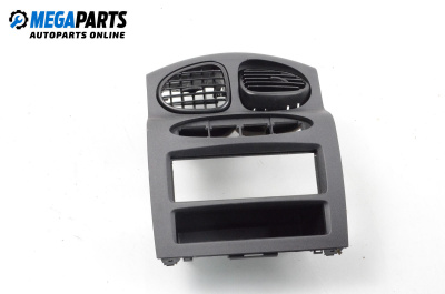 Централна конзола за Hyundai Santa Fe I SUV (11.2000 - 03.2006)