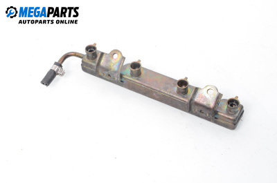 Бензинова рейка за Nissan Micra III Hatchback (01.2003 - 06.2010) 1.0 16V, 65 к.с.