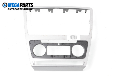 Централна конзола за Skoda Octavia II Combi (02.2004 - 06.2013)