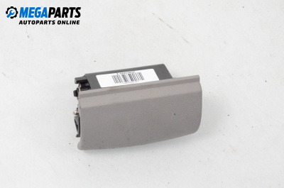 Пепелник за Audi A3 Sportback I (09.2004 - 03.2015)