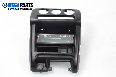 Централна конзола за Nissan Micra II Hatchback (01.1992 - 02.2003)