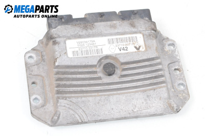 Компютър двигател за Renault Clio IV Hatchback (11.2012 - 06.2019) 1.2 16V, 73 к.с., № 237102071R