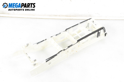 Централна конзола за Audi A6 Avant C6 (03.2005 - 08.2011)