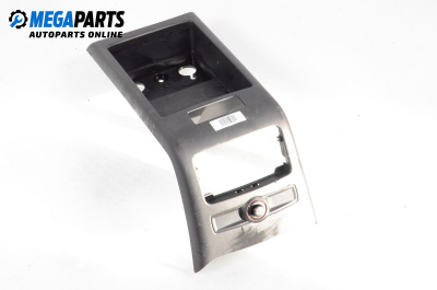 Централна конзола за Audi A6 Avant C6 (03.2005 - 08.2011)