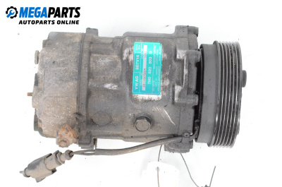 Компресор климатик за Volkswagen Caddy III (03.2004 - 05.2015) 1.9 TDI, 105 к.с., № 7H0820803D