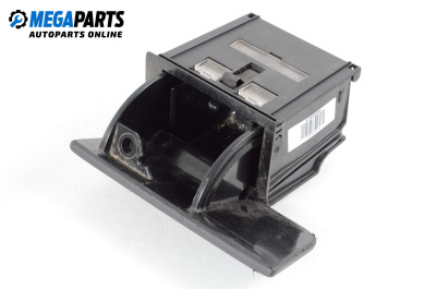 Пепелник за Volkswagen Golf Plus (01.2005 - 12.2013)