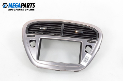 Централна конзола за Peugeot 607 Sedan (01.2000 - 07.2010)