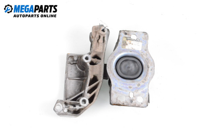 Лапа двигател с тампон за Renault Scenic II Minivan (06.2003 - 07.2010) 2.0 (JM05, JM0U, JM1N, JM1U, JM2V), 135 к.с.