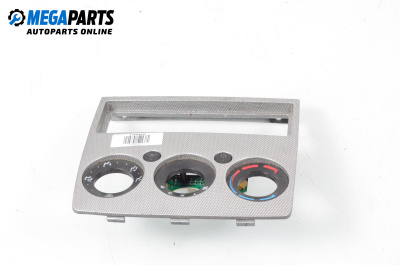 Централна конзола за Tata Indigo Marina Combi (01.2003 - 02.2012)