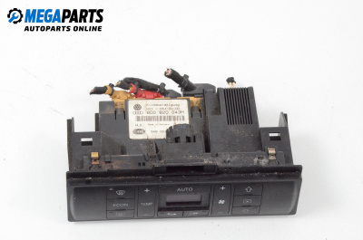 Панел климатроник за Audi A4 Avant B5 (11.1994 - 09.2001), № 8D0 820 043M