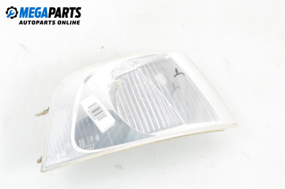 Мигач за Volvo V40 Estate (07.1995 - 06.2004), комби, позиция: дясна