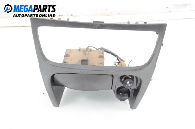 Пепелник за Hyundai Santa Fe I SUV (11.2000 - 03.2006)