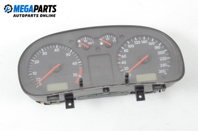 Километраж за Volkswagen Golf IV Hatchback (08.1997 - 06.2005) 1.6, 100 к.с.