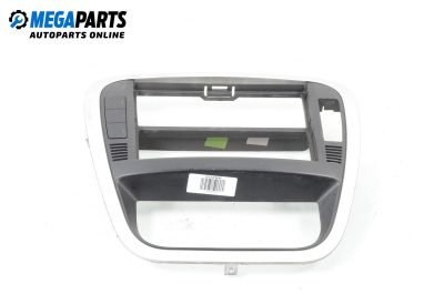 Централна конзола за Citroen C3 Hatchback I (02.2002 - 11.2009)