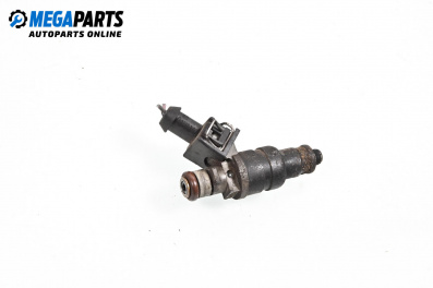 Дюза бензин за Mercedes-Benz C-Class Sedan (W202) (03.1993 - 05.2000) C 200 (202.020), 136 к.с.