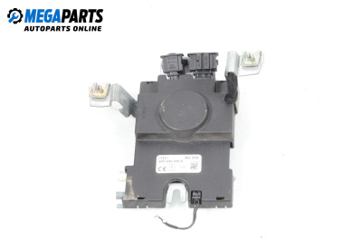 Усилвател антена за Audi A3 Hatchback II (05.2003 - 08.2012), № 8P0035225D
