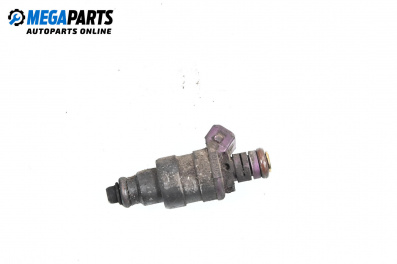 Дюза бензин за Volvo V40 Estate (07.1995 - 06.2004) 1.8, 115 к.с.