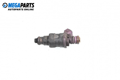 Дюза бензин за Volvo V40 Estate (07.1995 - 06.2004) 1.8, 115 к.с.