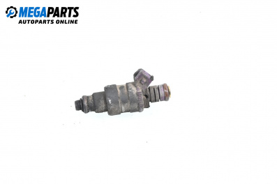 Дюза бензин за Volvo V40 Estate (07.1995 - 06.2004) 1.8, 115 к.с.