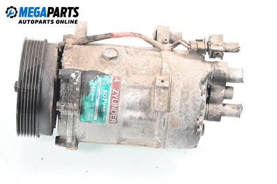 Компресор климатик за Volkswagen Passat II Sedan B3, B4 (02.1988 - 12.1997) 1.6, 101 к.с., № 1H0 820 803 D